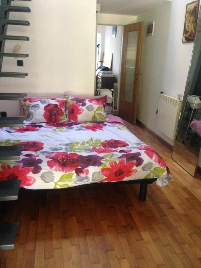 Sea Breeze Studio Hotel Pula Exterior photo